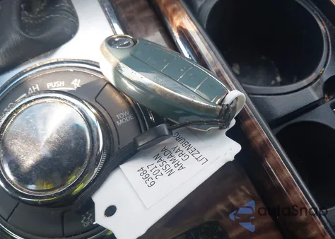 2017 Nissan Armada Platinum z USA, uszkodzony, nr VIN JN8AY2NE2H9706931